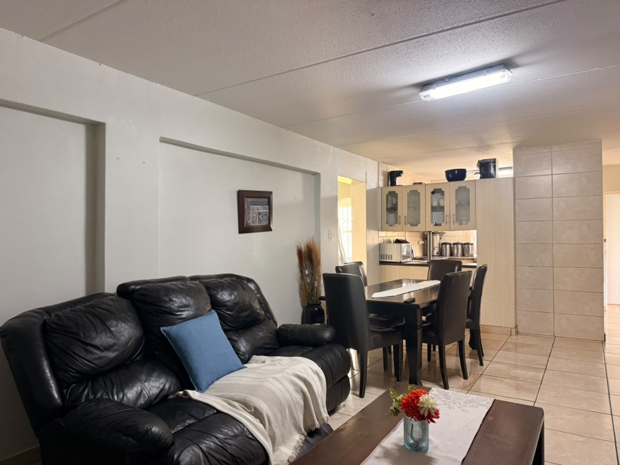 3 Bedroom Property for Sale in Safari Gardens North West